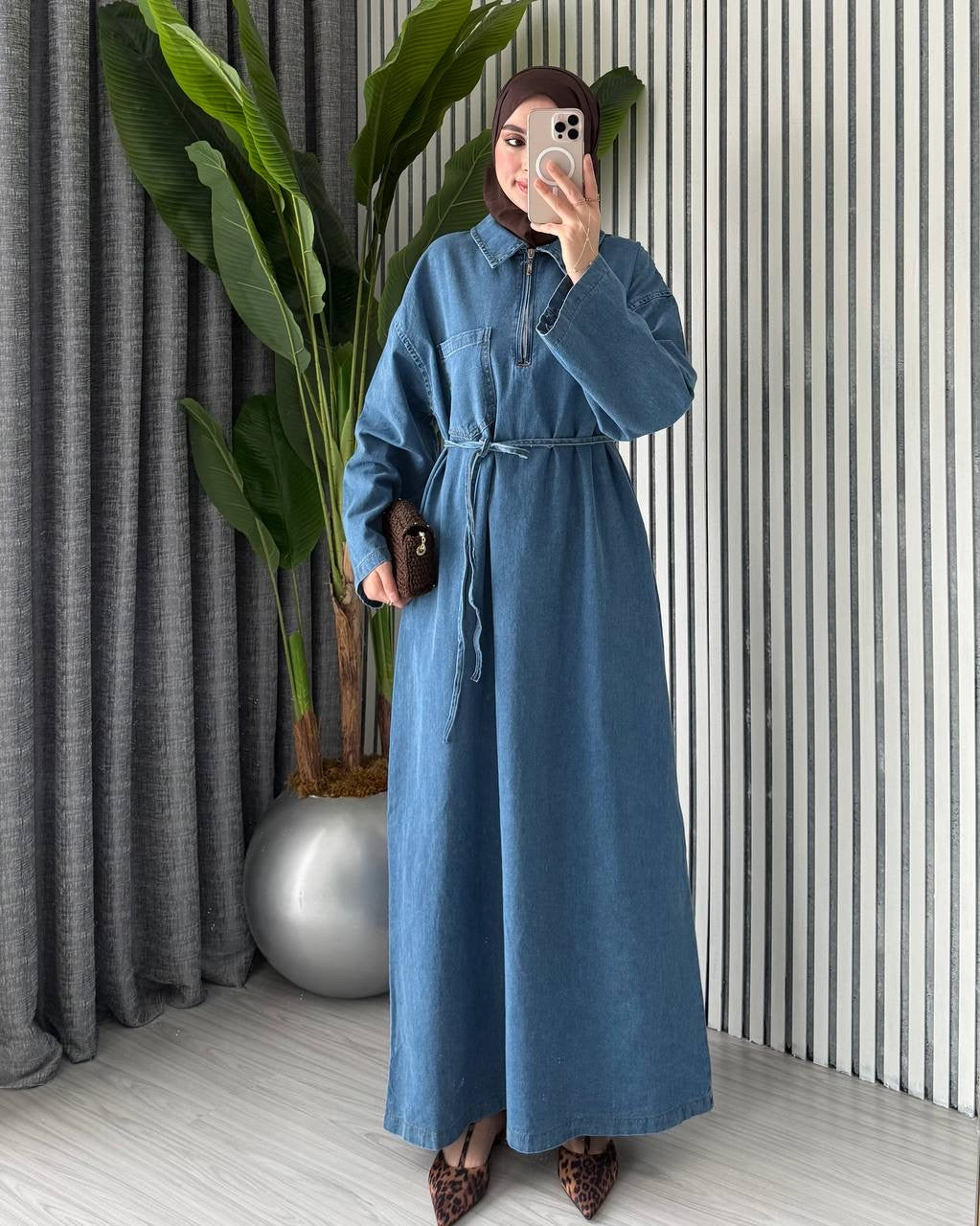 Unique piece : Denim dress with a belt