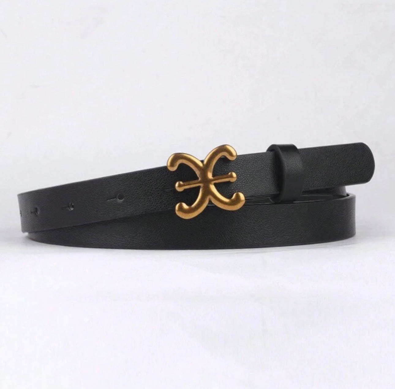 (Copy) Classic Black Leather Belt with Gold Buckle – Adjustable and Stylish for Everyday Wear