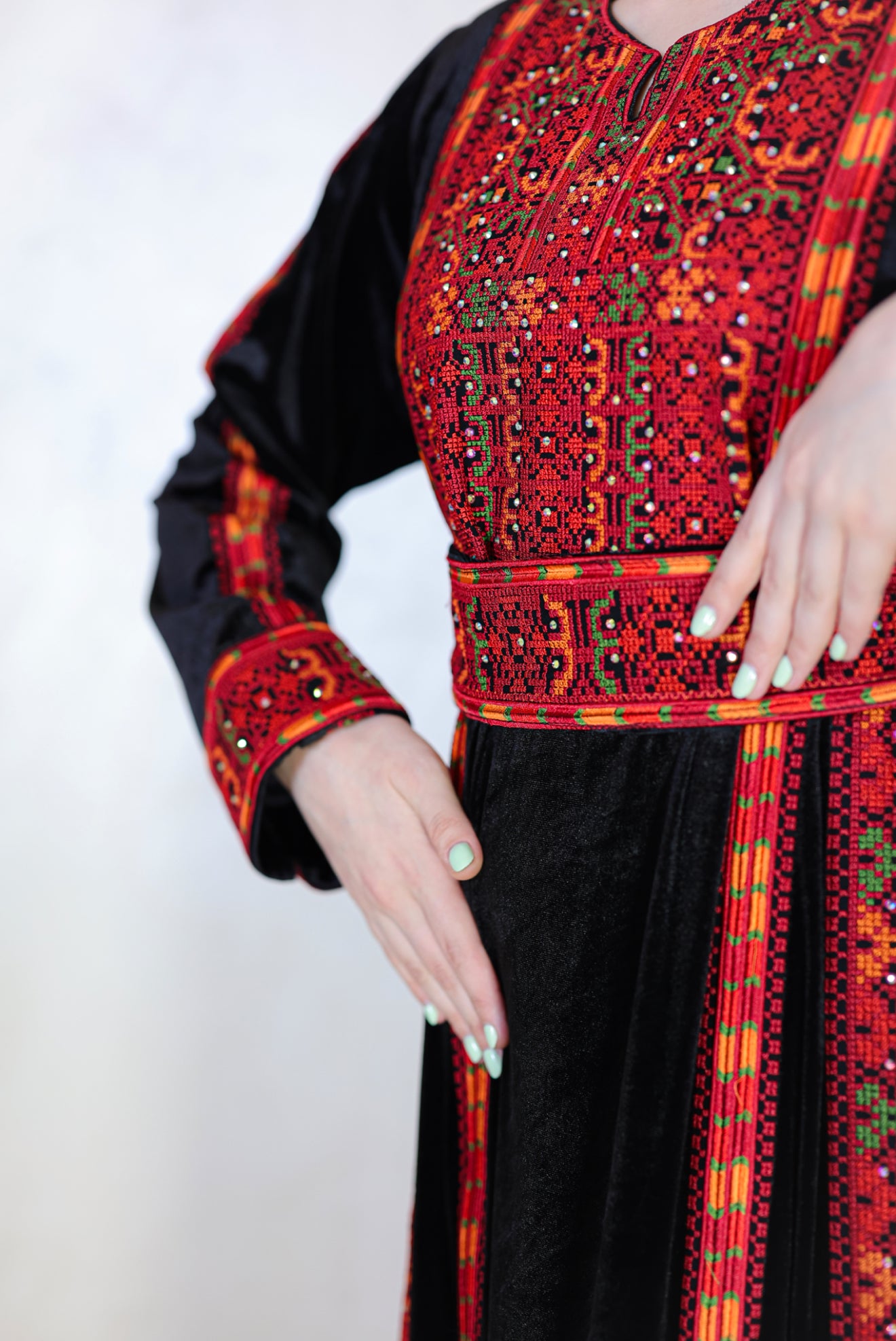 Thobe Breeze of Palestine (Velvet)