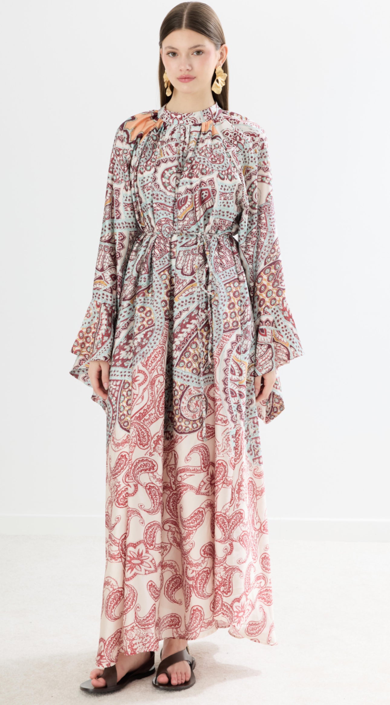 Royal Paisley – فستان البيزلي الملكي