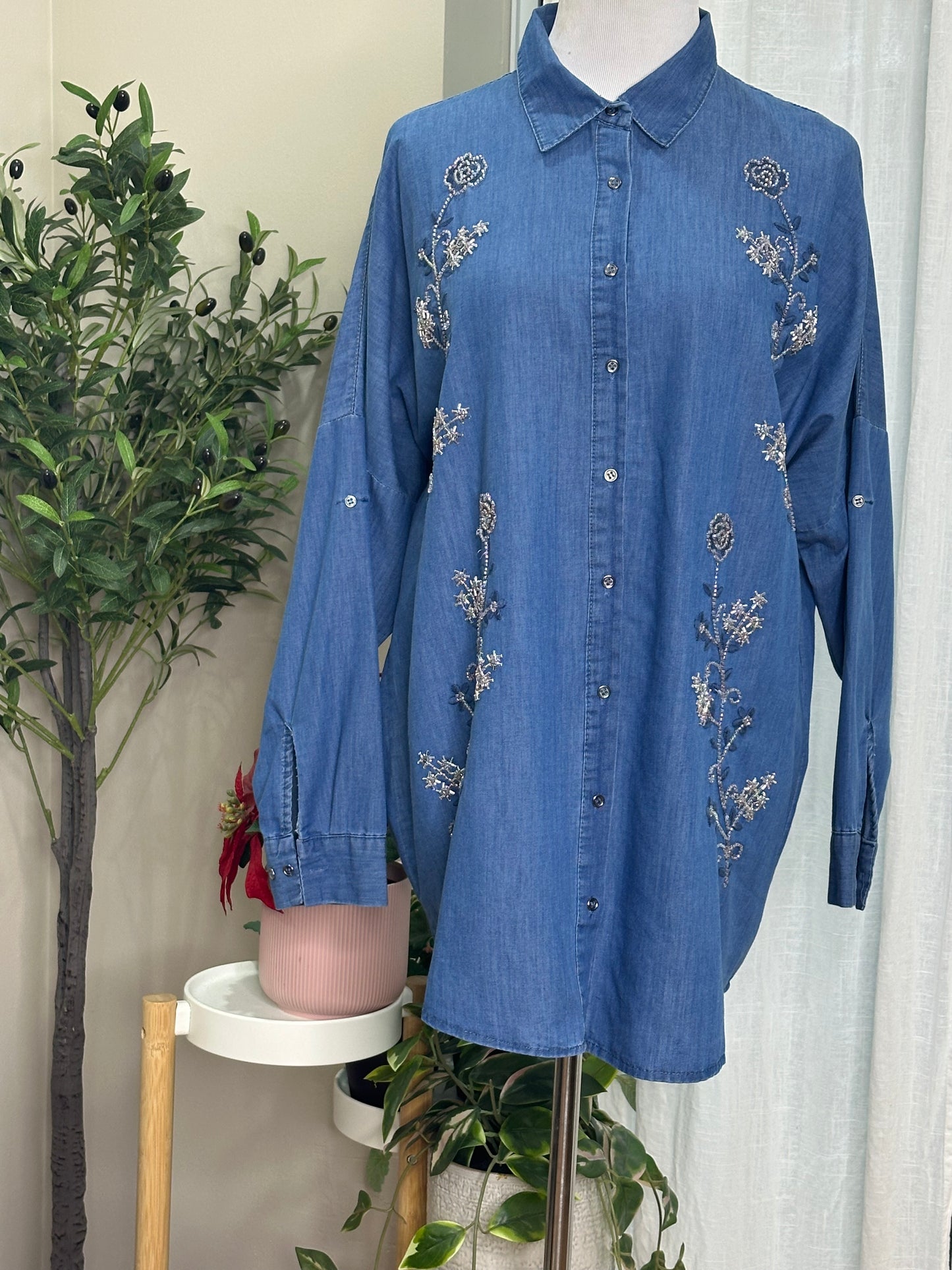 Flowers Shirt✨🩵 (2 Colours)