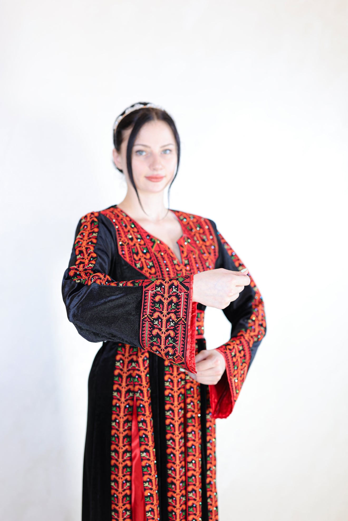 Thobe Threads of the Earth