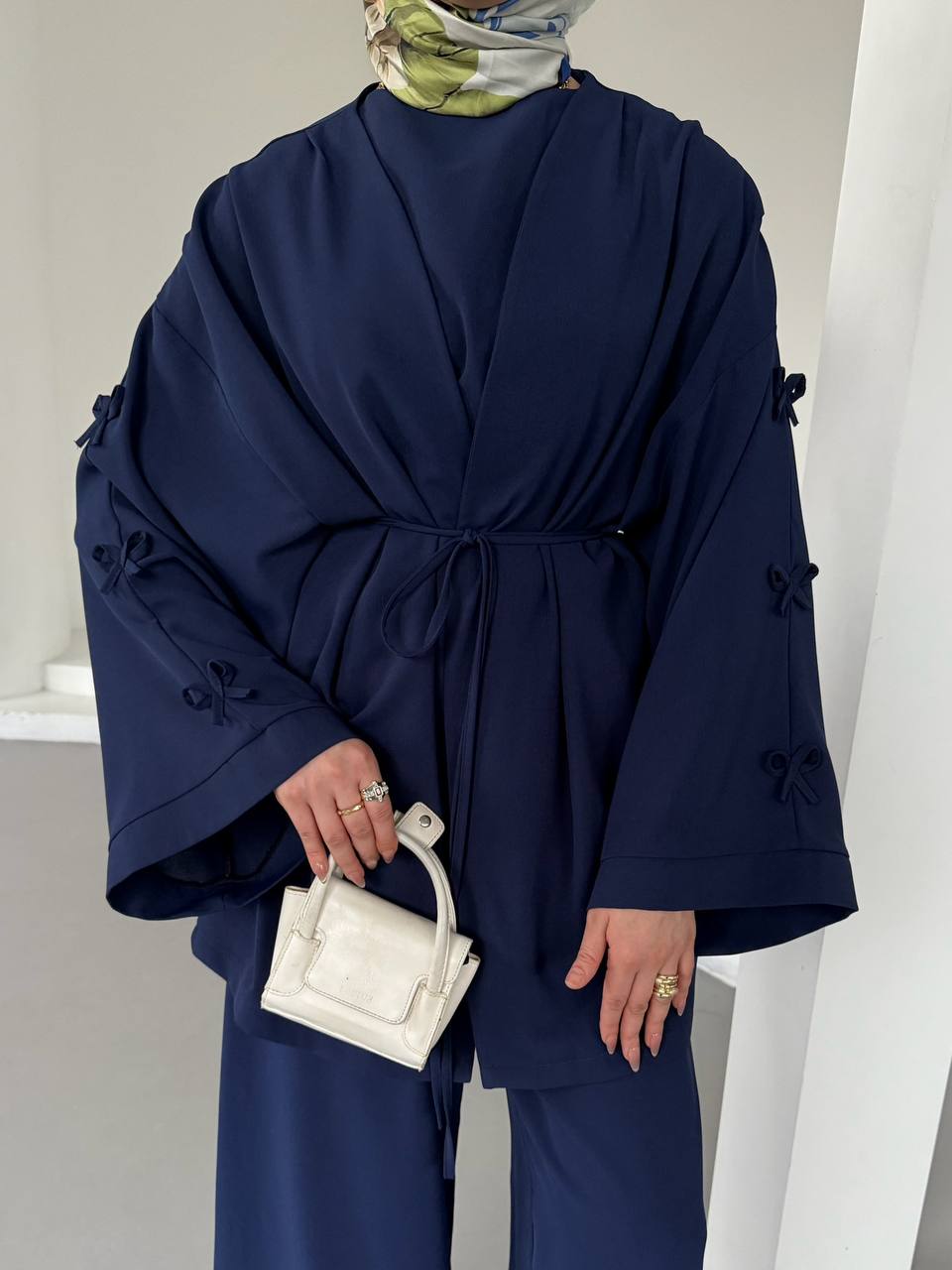 أناقة الفيونكات: طقم ثلاثي القطع بتصميم عصري”
Bow Elegance: Trendy 3-Piece Set (7 colours)