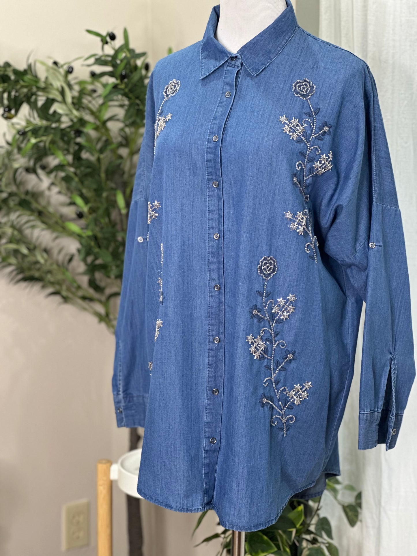 Flowers Shirt✨🩵 (2 Colours)