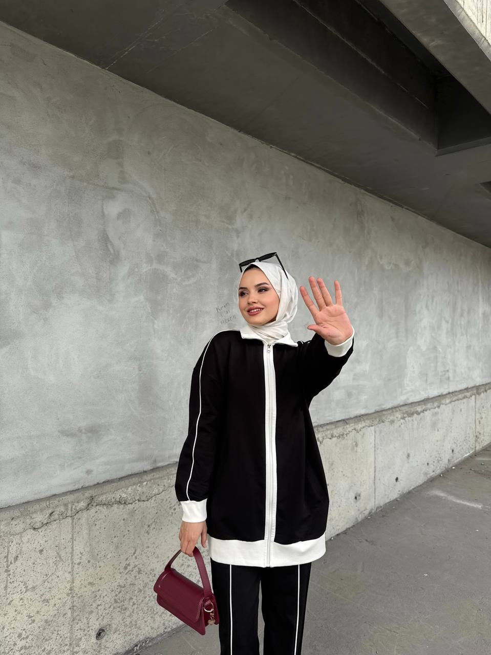 Classic Zip-Up Cotton Set