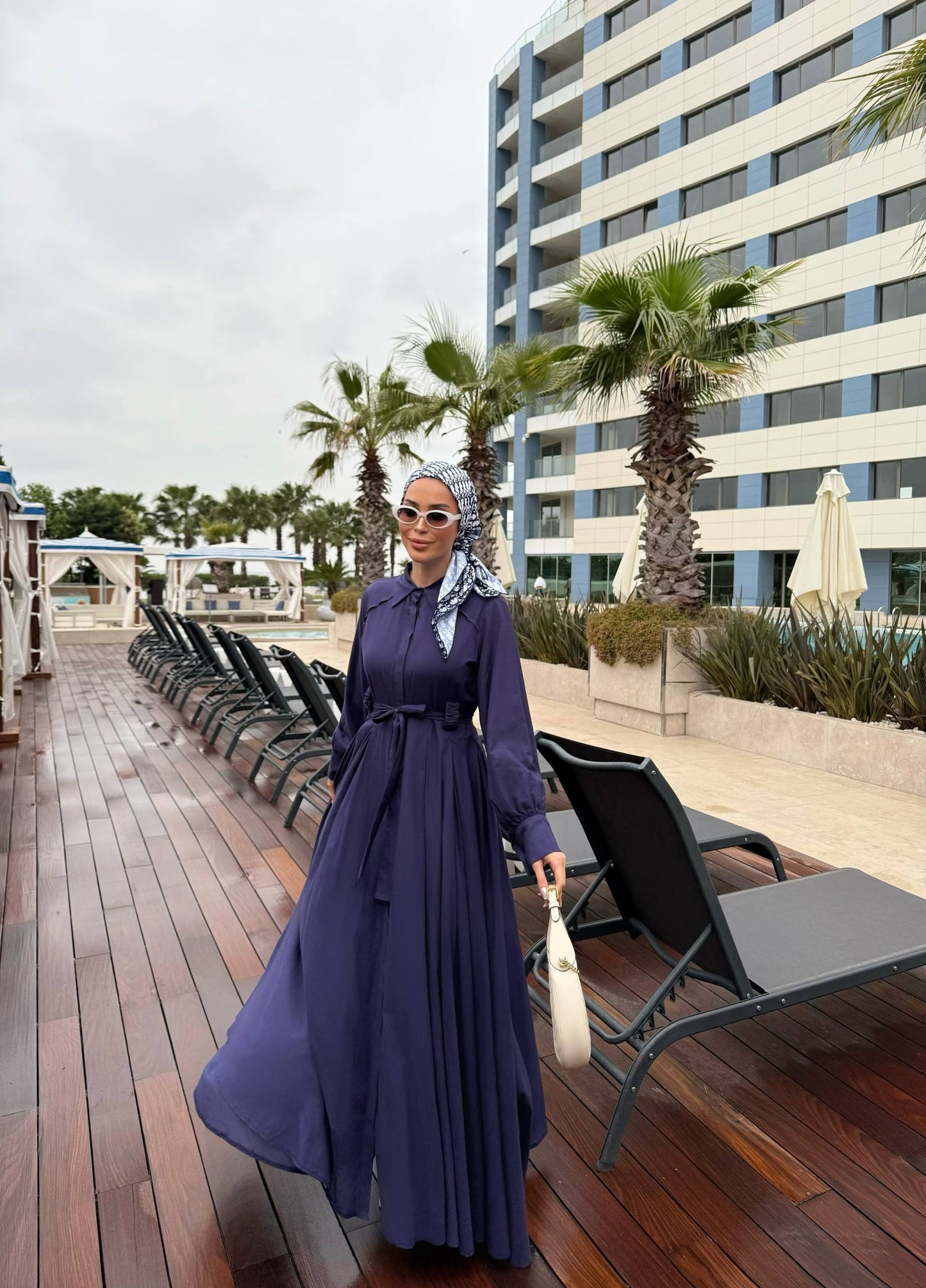 Elegant flared dress, fitted at the bust