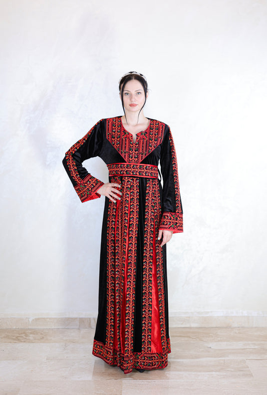 Thobe Threads of the Earth