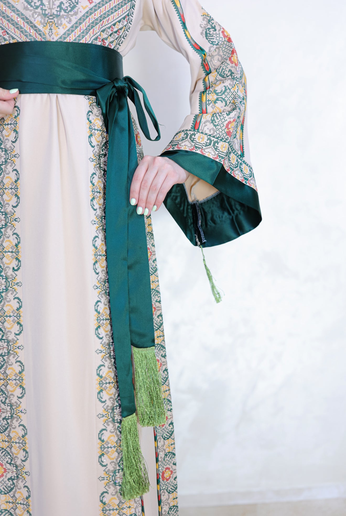 Thobe Ghusn AlZaytoun