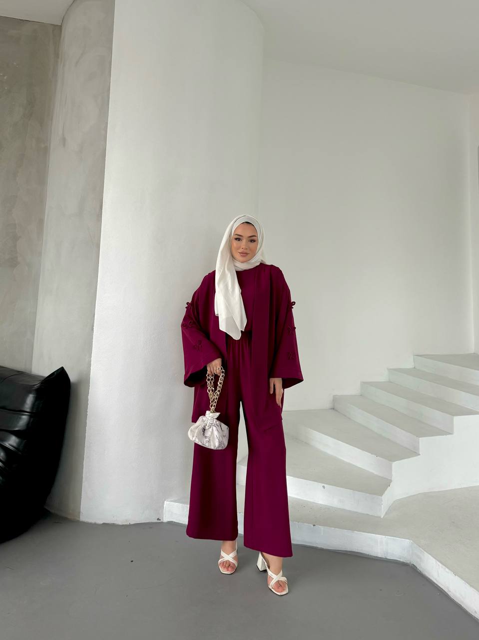 أناقة الفيونكات: طقم ثلاثي القطع بتصميم عصري”
Bow Elegance: Trendy 3-Piece Set (7 colours)