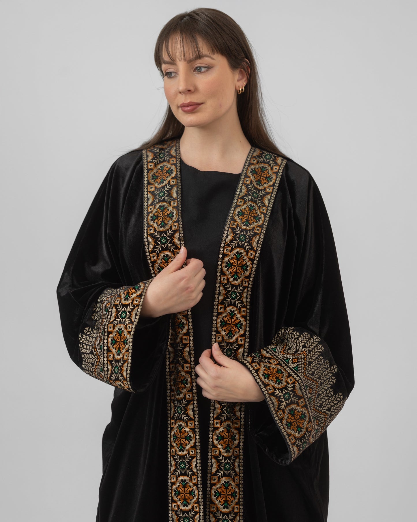 Golden Heritage Abaya l عباءة العراقة الذهبية