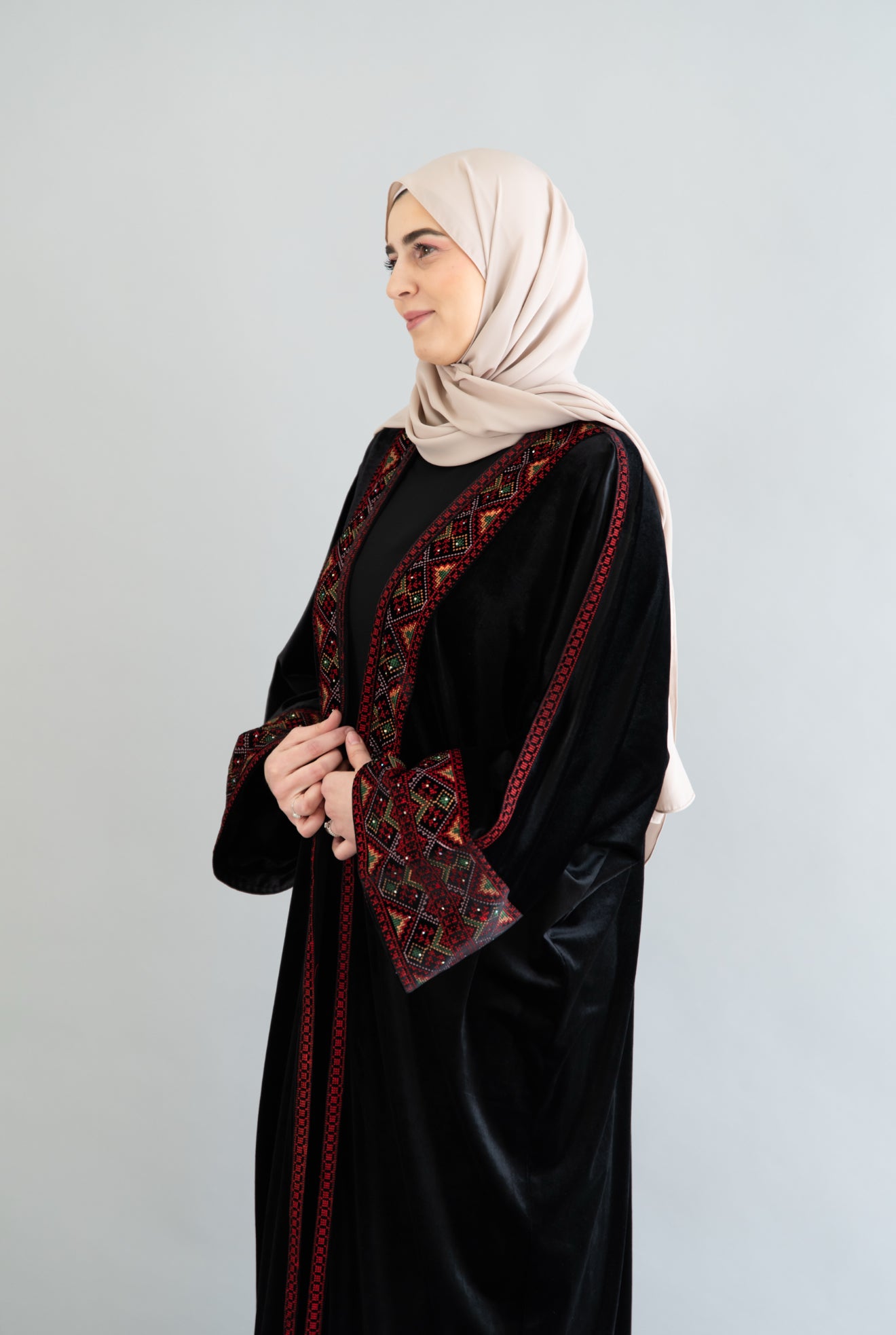 The Palestinian Embroidery Abaya l عباءة التطريز الفلسطيني الأصيل