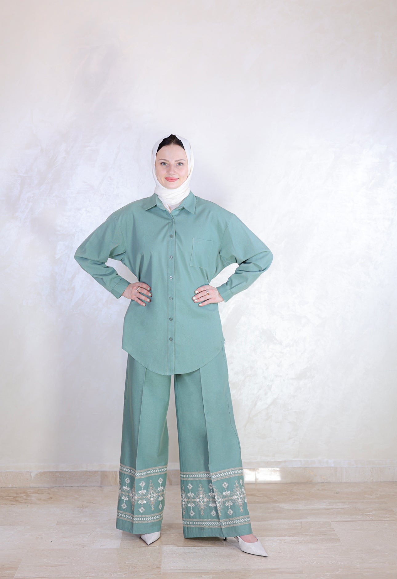 Two-Piece Embroidered Linen Outfit – Autumn