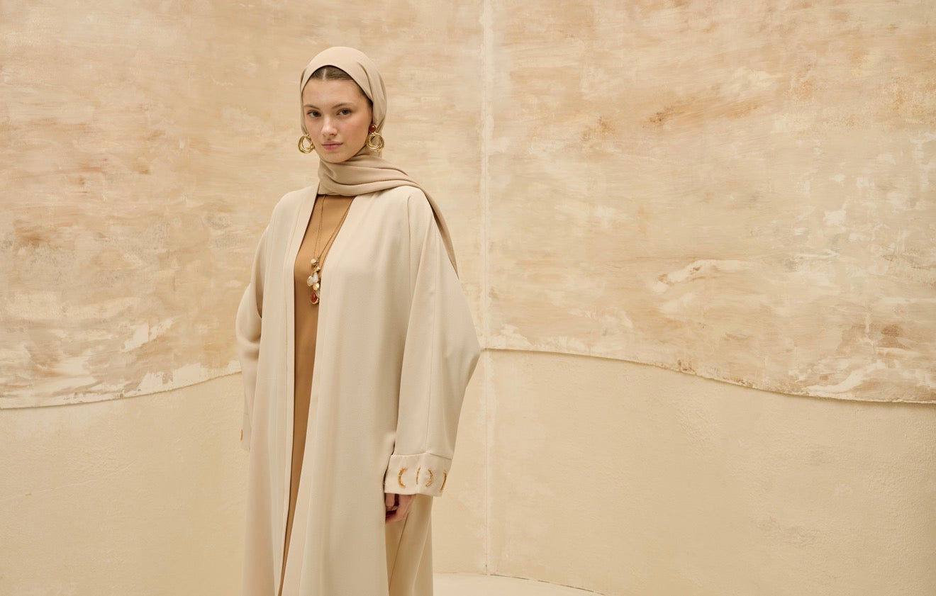 Crescent Light Abaya l عباية نور الهلال