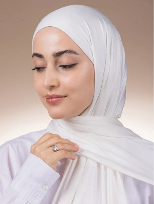 Ready hijab without a pin