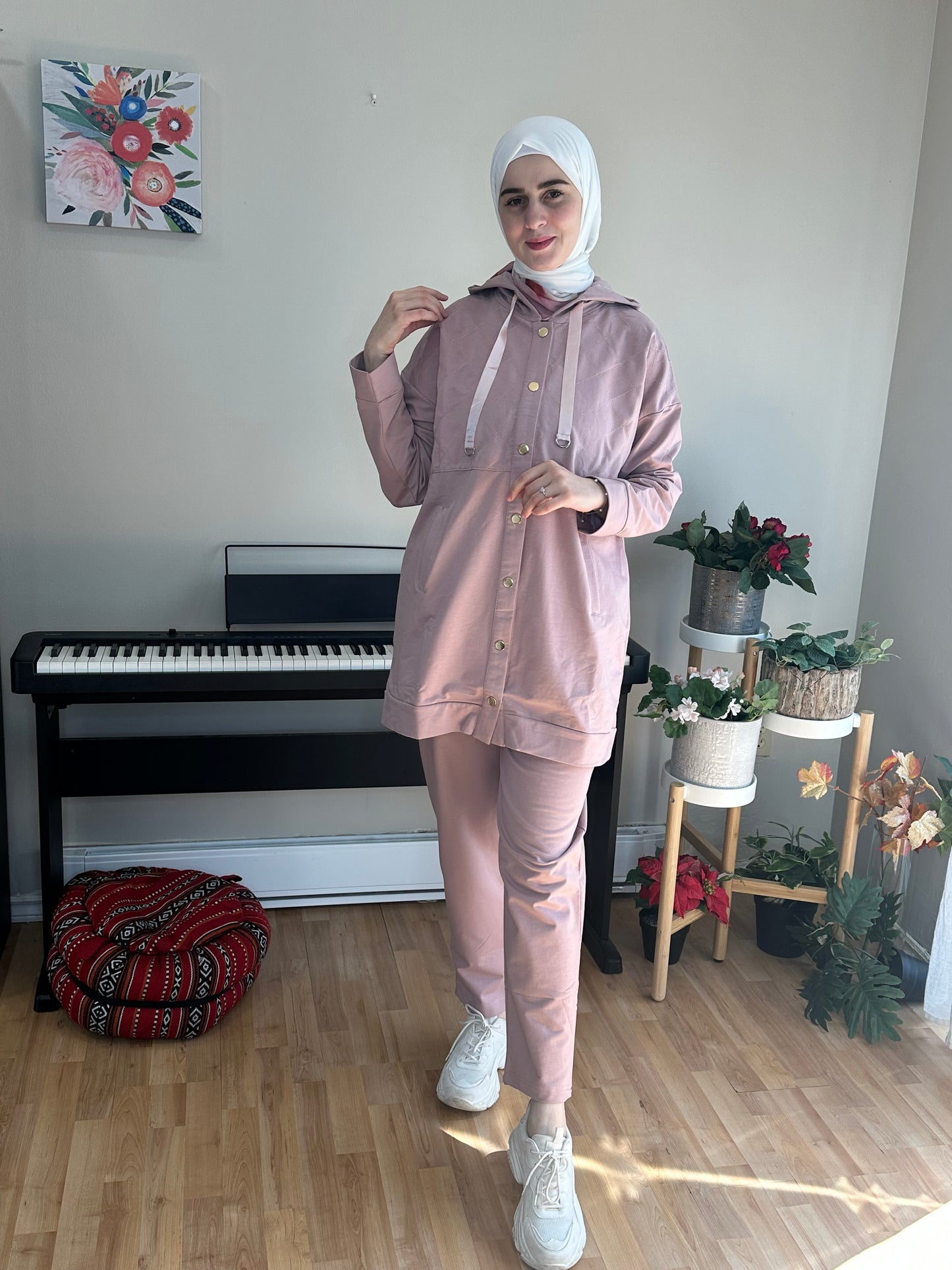 طقم رياضي أنيق يناسب الإطلالات اليومية|  Stylish Sports Set (2 colours)