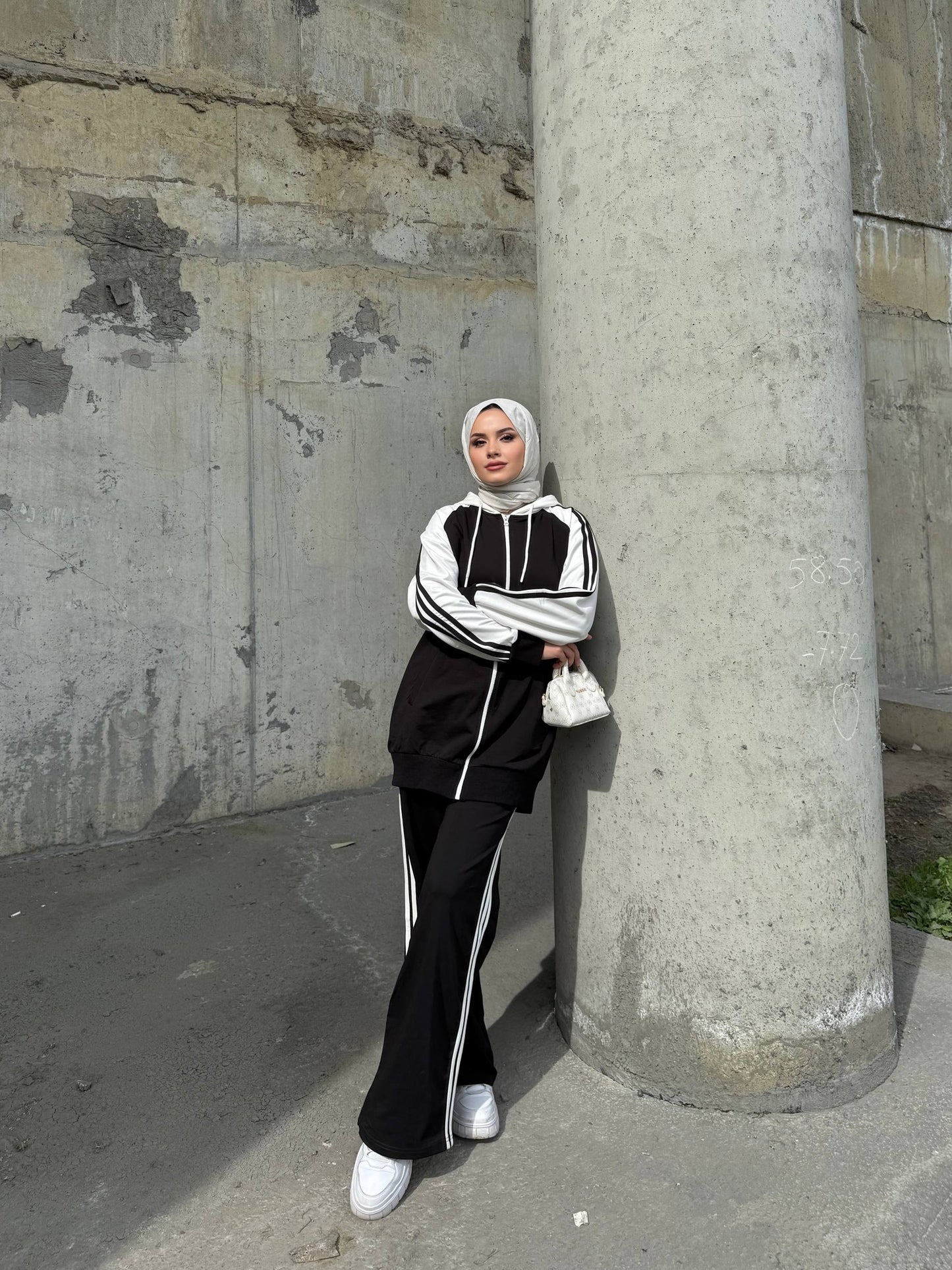 Classic Zip-Up Cotton Set