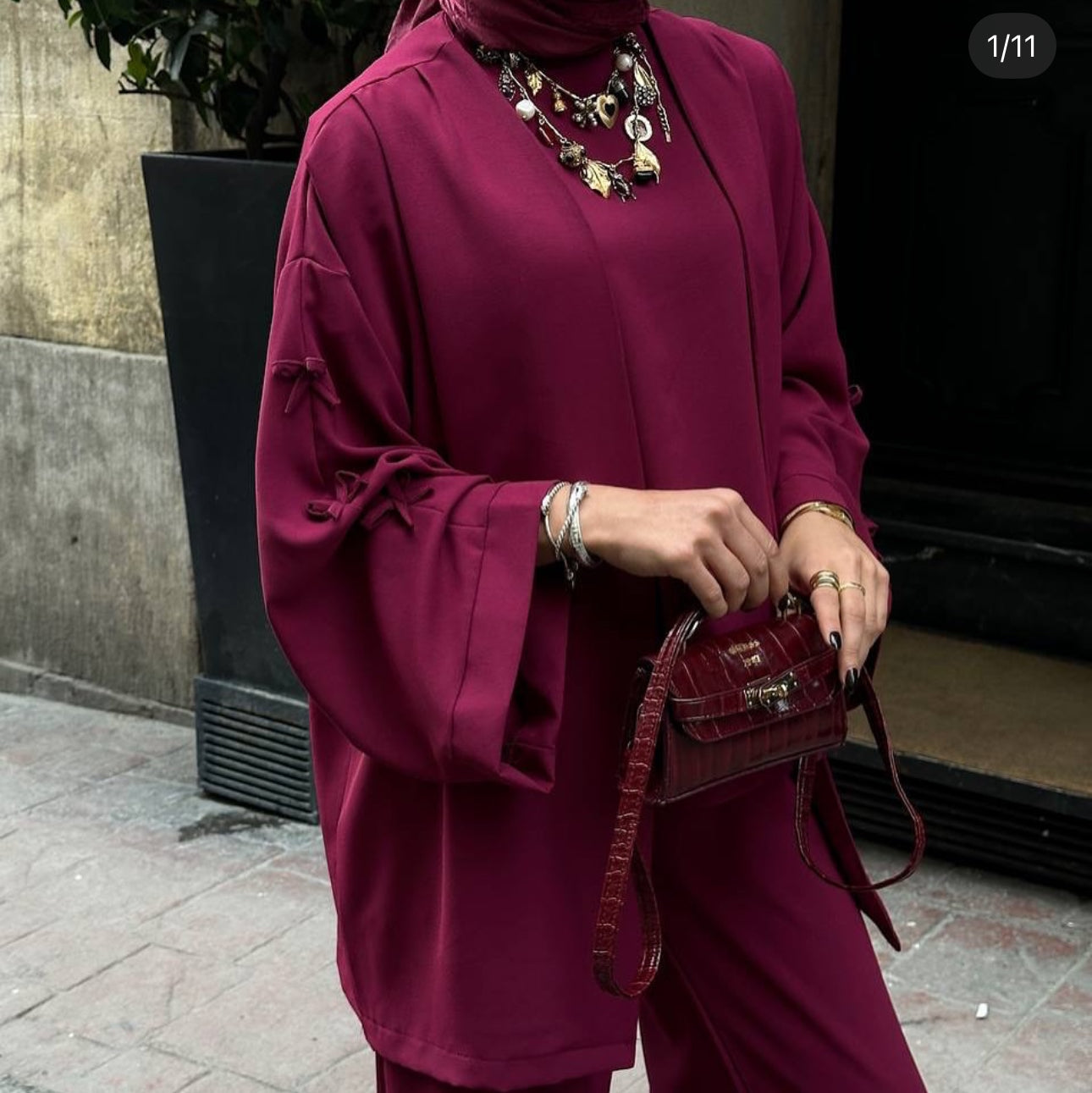 أناقة الفيونكات: طقم ثلاثي القطع بتصميم عصري”
Bow Elegance: Trendy 3-Piece Set (7 colours)