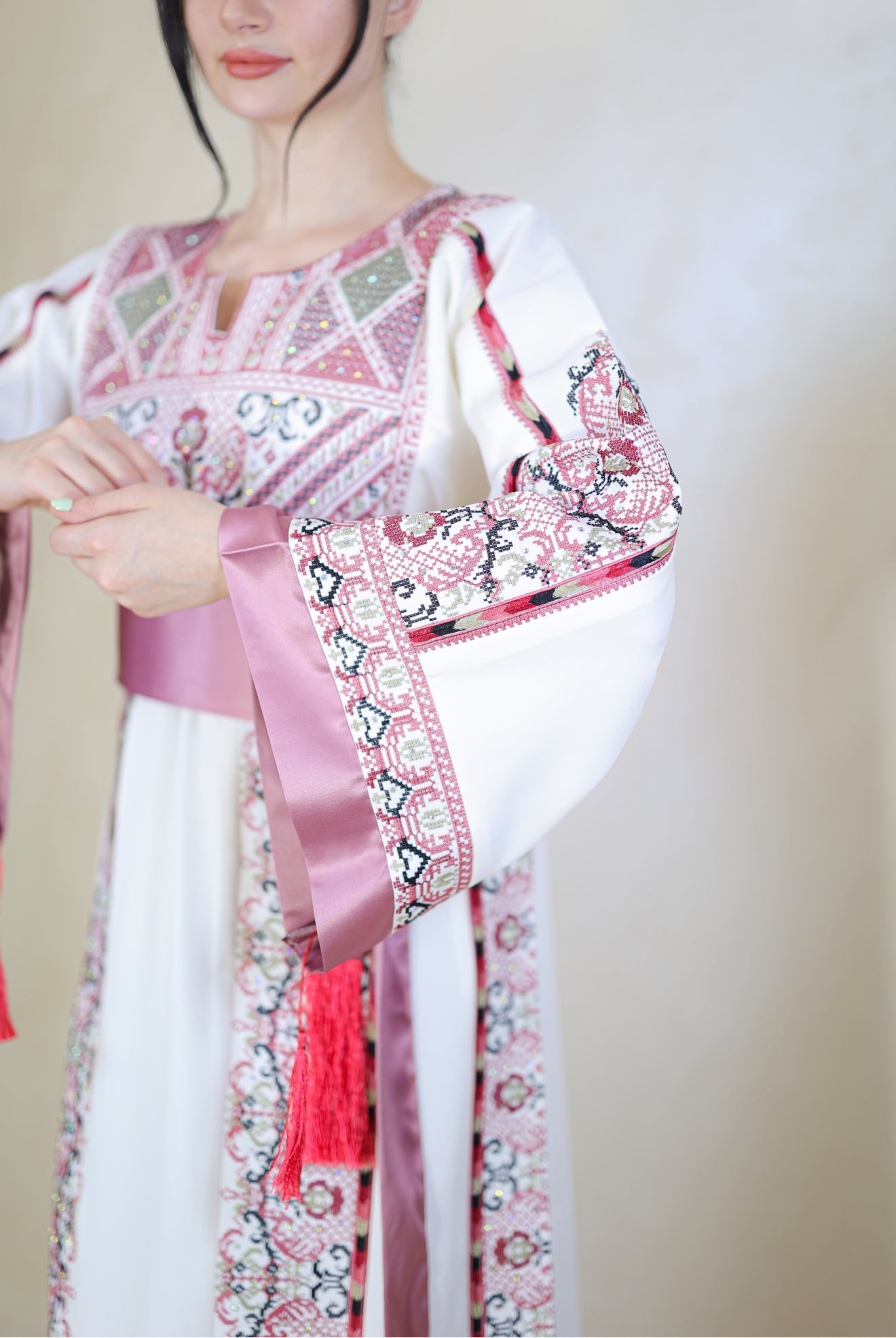 ثوب ليلة الحناء – Thobe Laylat Al Henna