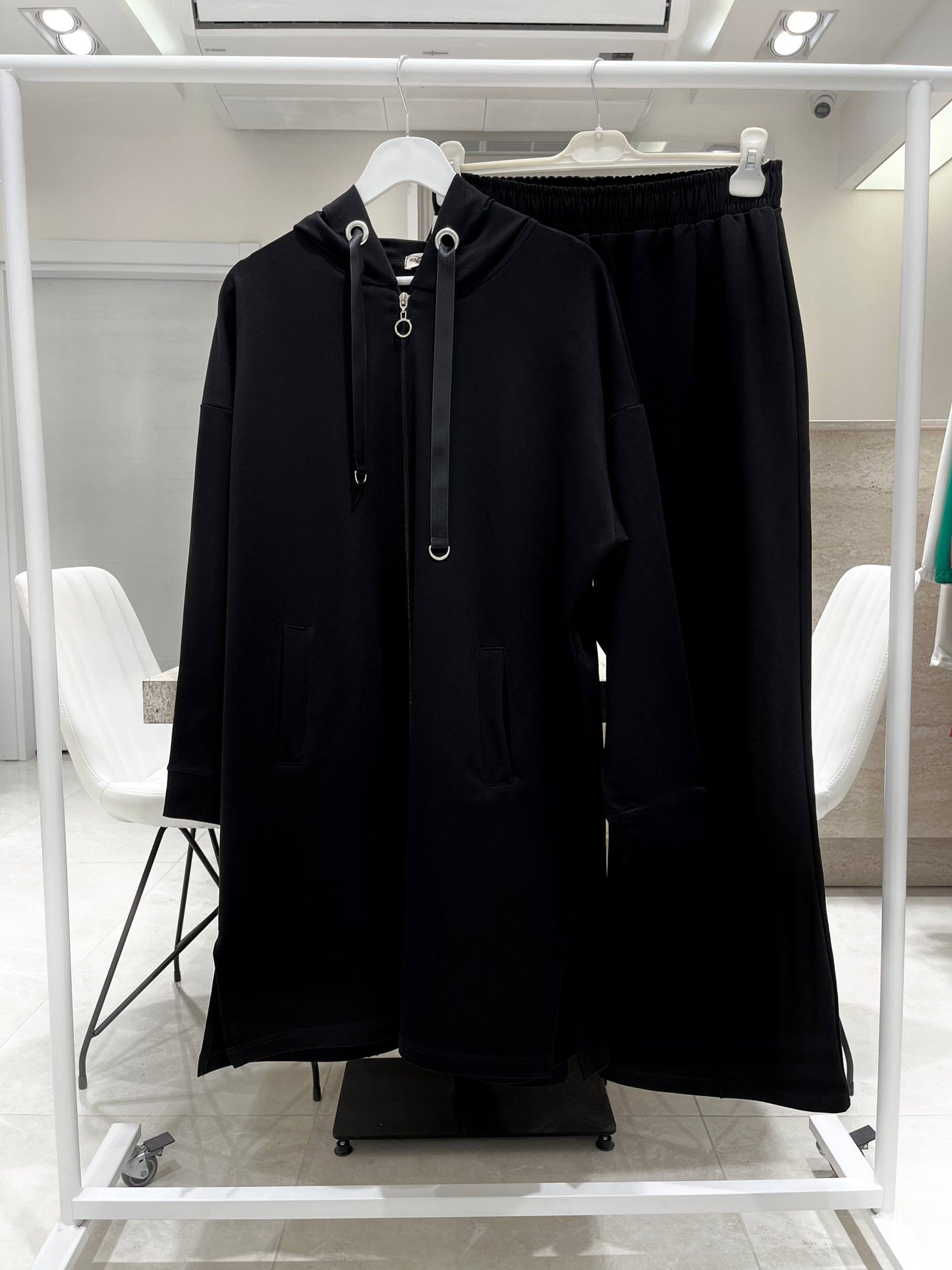 Modest - Cotton Suit