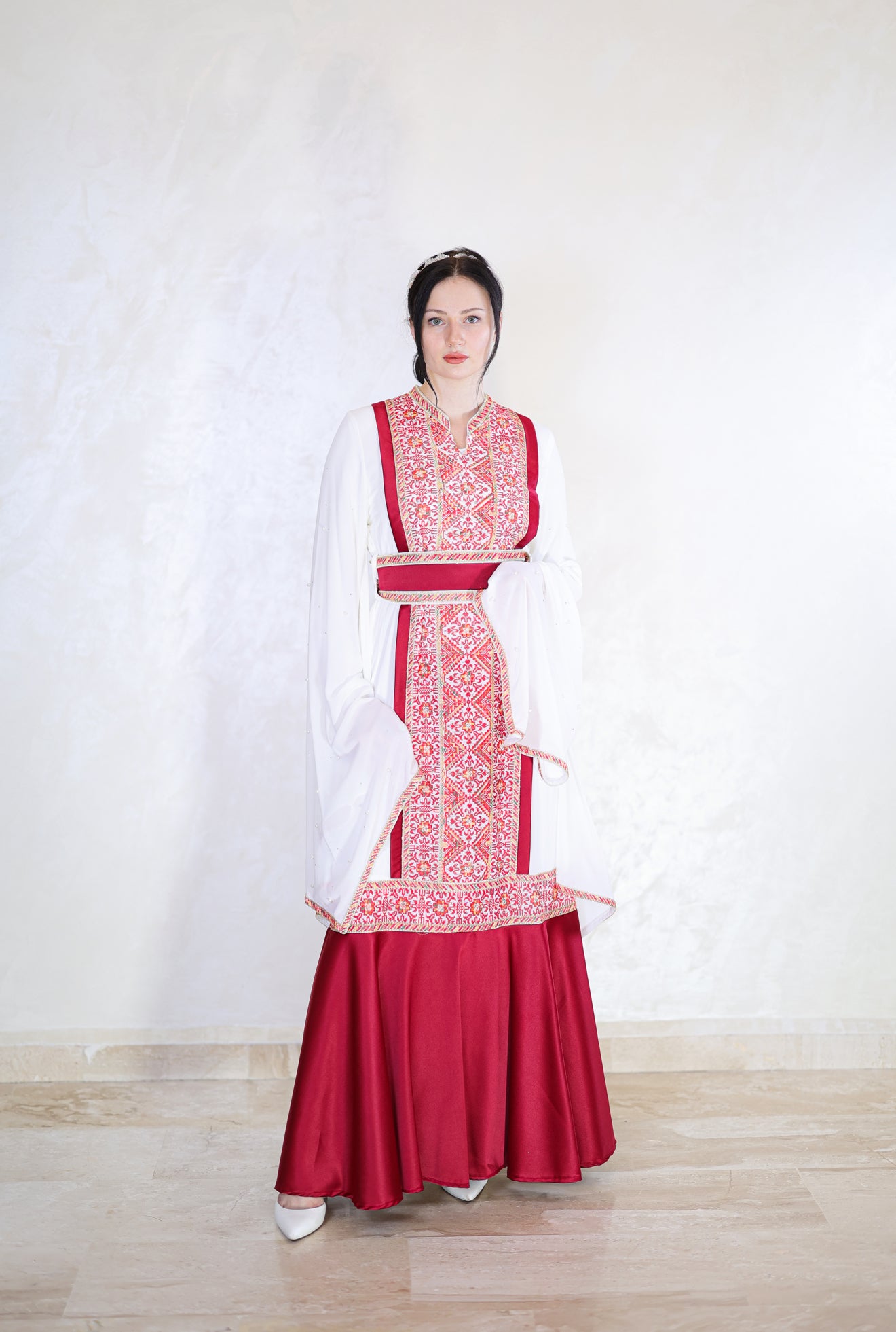 ثوب ليالي الفرح – Layali Al Farah