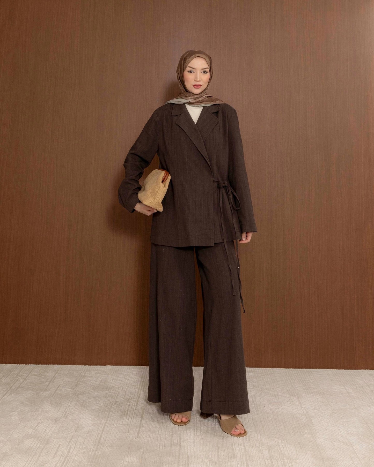 The Tie Detail Suit Set