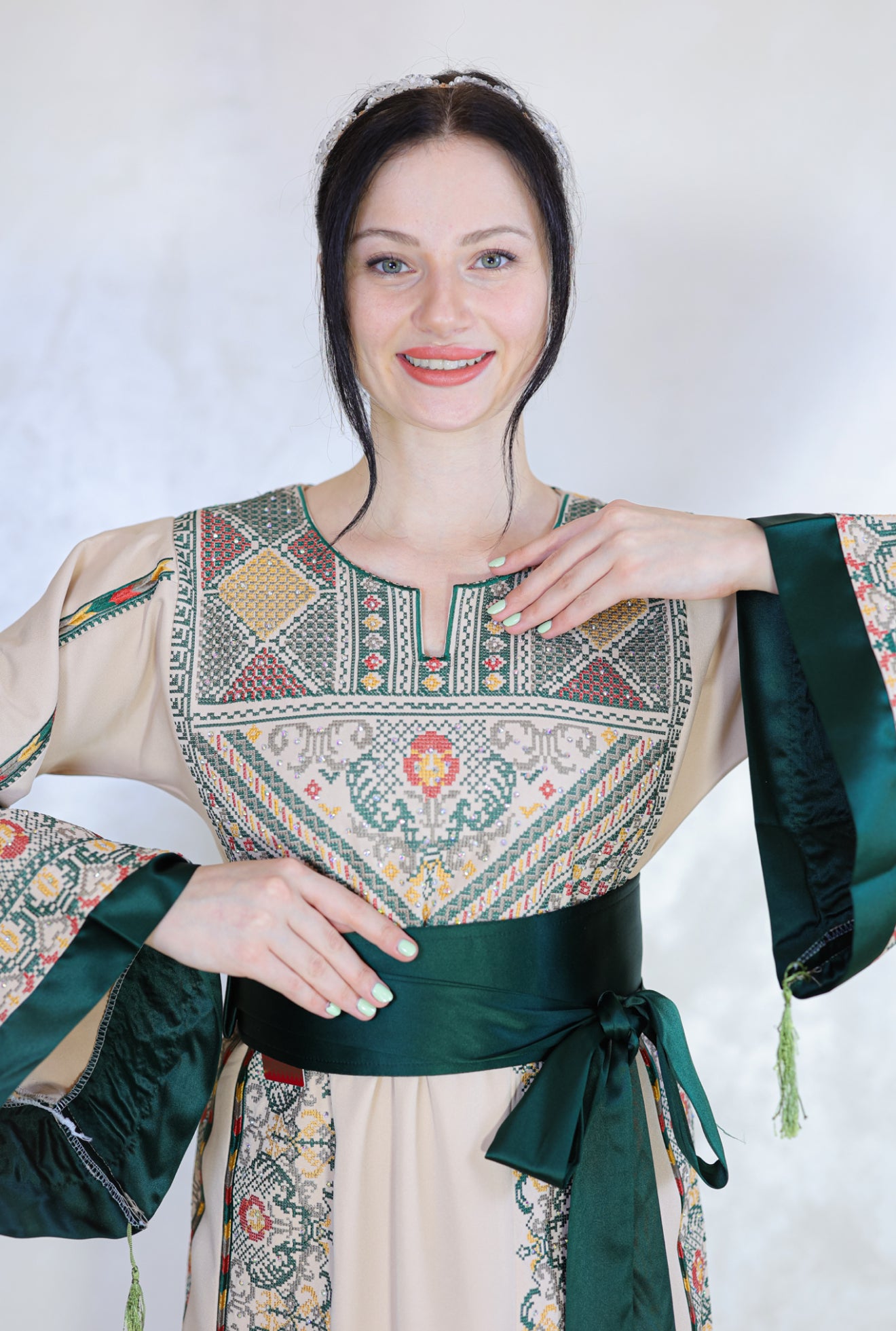 Thobe Ghusn AlZaytoun