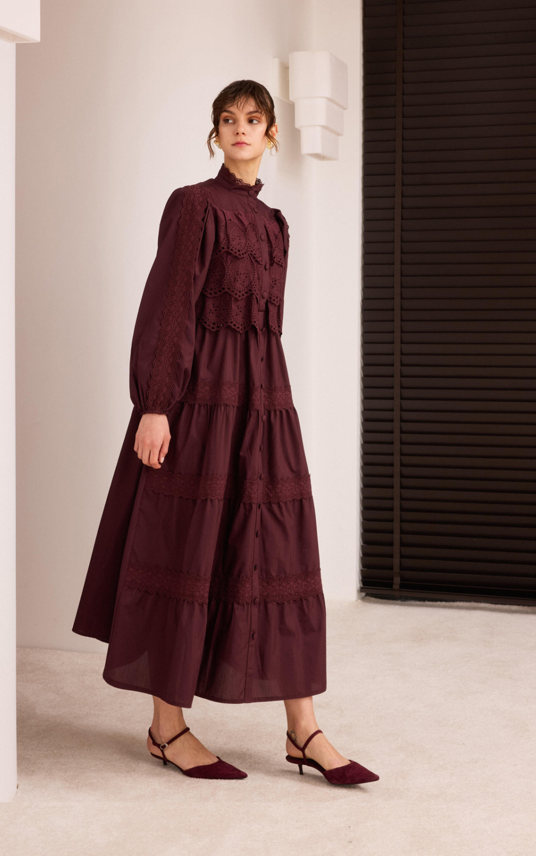 Classic Dentelle Dress 👗  فستان دانتيل كلاسيكي