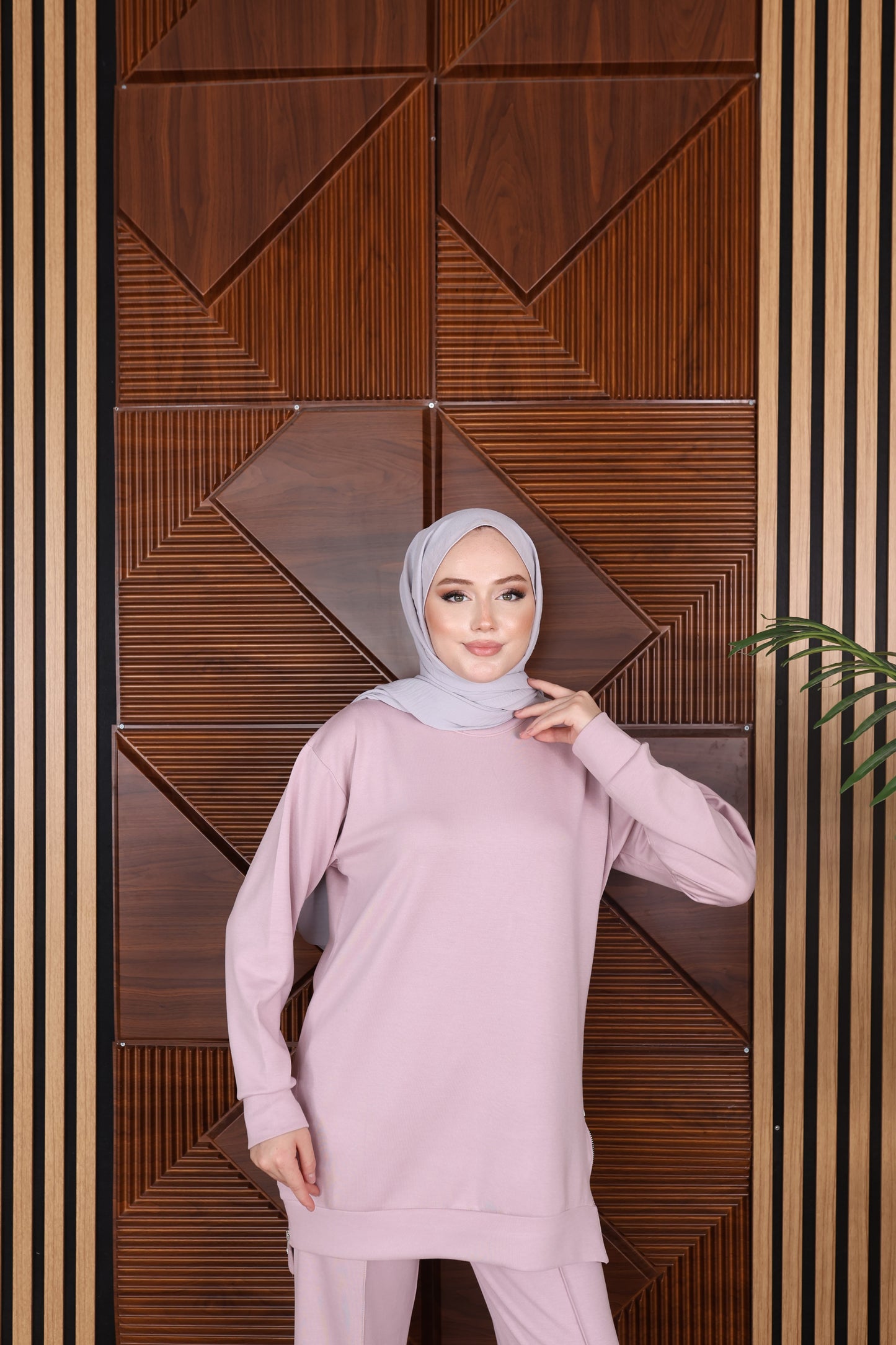 Lighted Oysho Set - By Farah