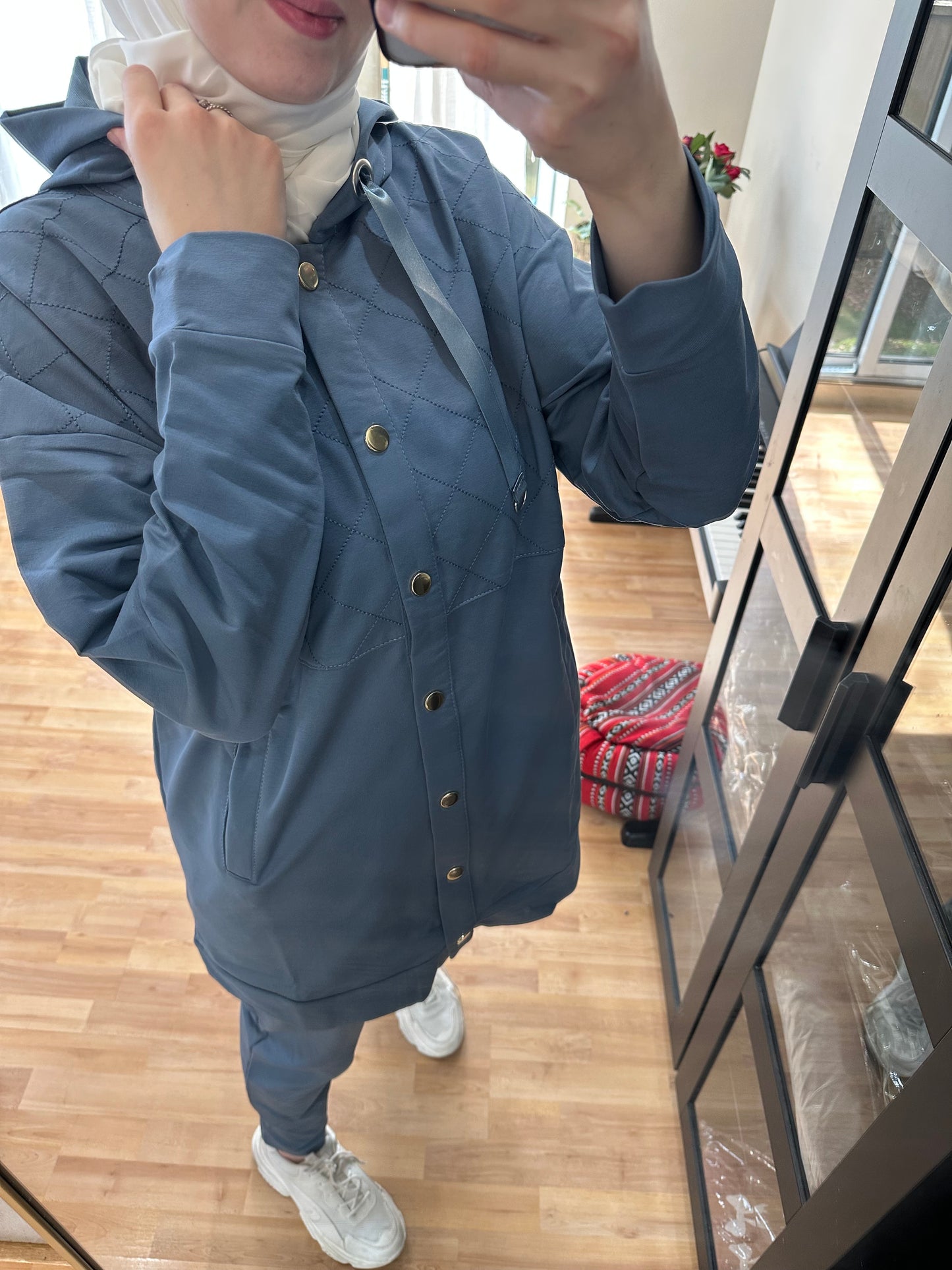 طقم رياضي أنيق يناسب الإطلالات اليومية|  Stylish Sports Set (2 colours)