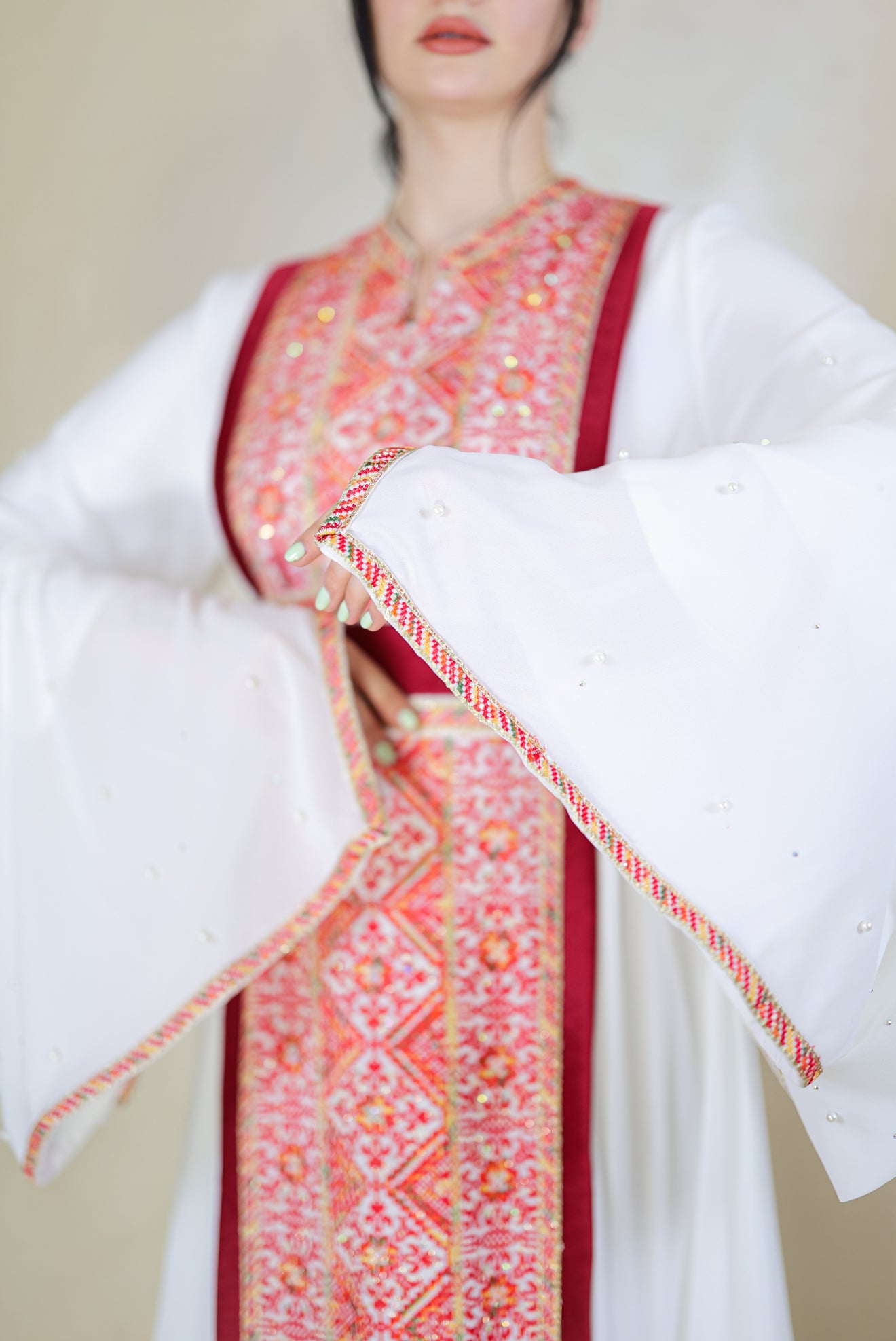 ثوب ليالي الفرح – Layali Al Farah