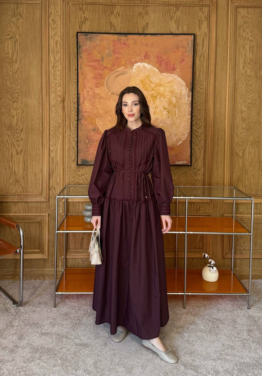 The Queen’s Quarters Dress فستان عرين الملكة