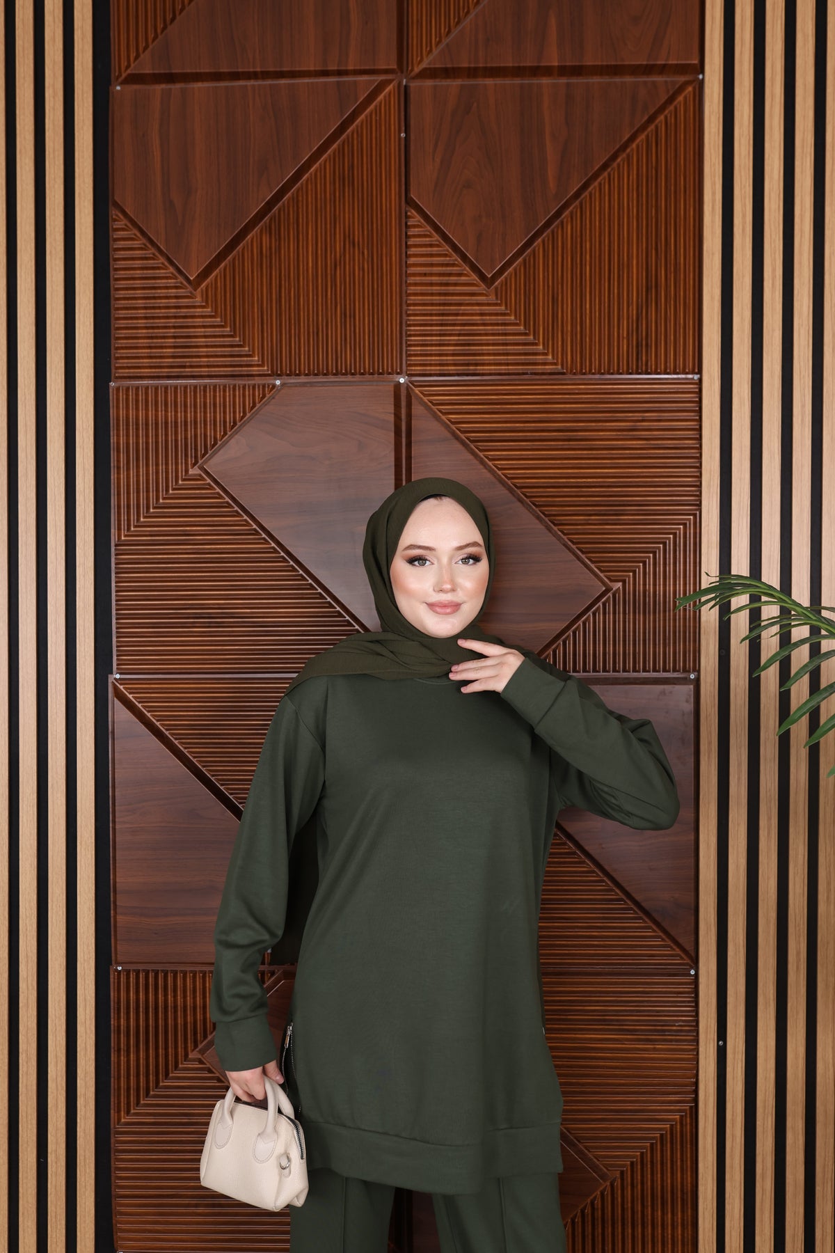 Lighted Oysho Set - By Farah