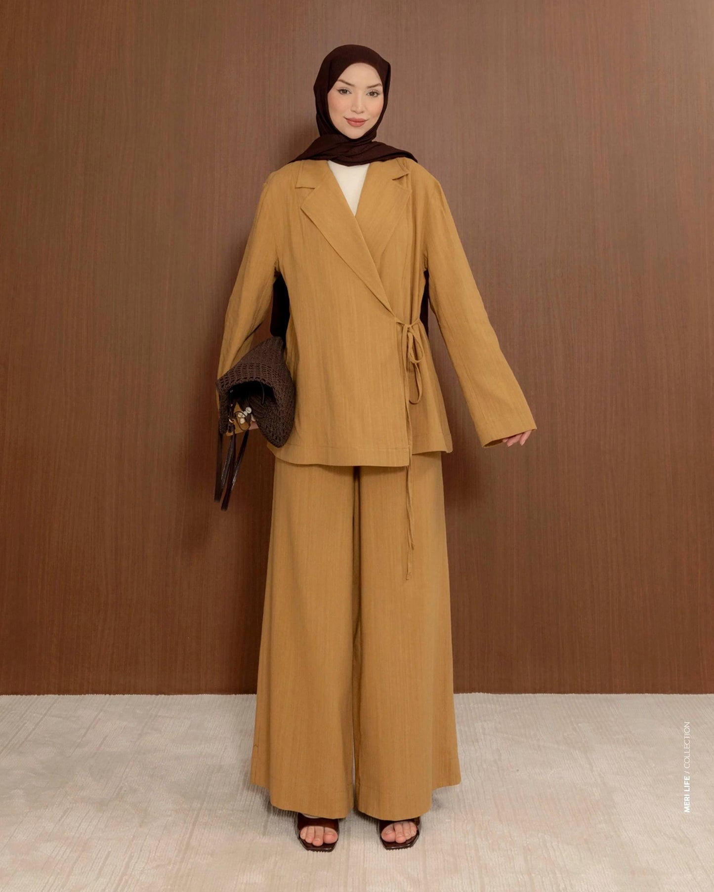The Tie Detail Suit Set