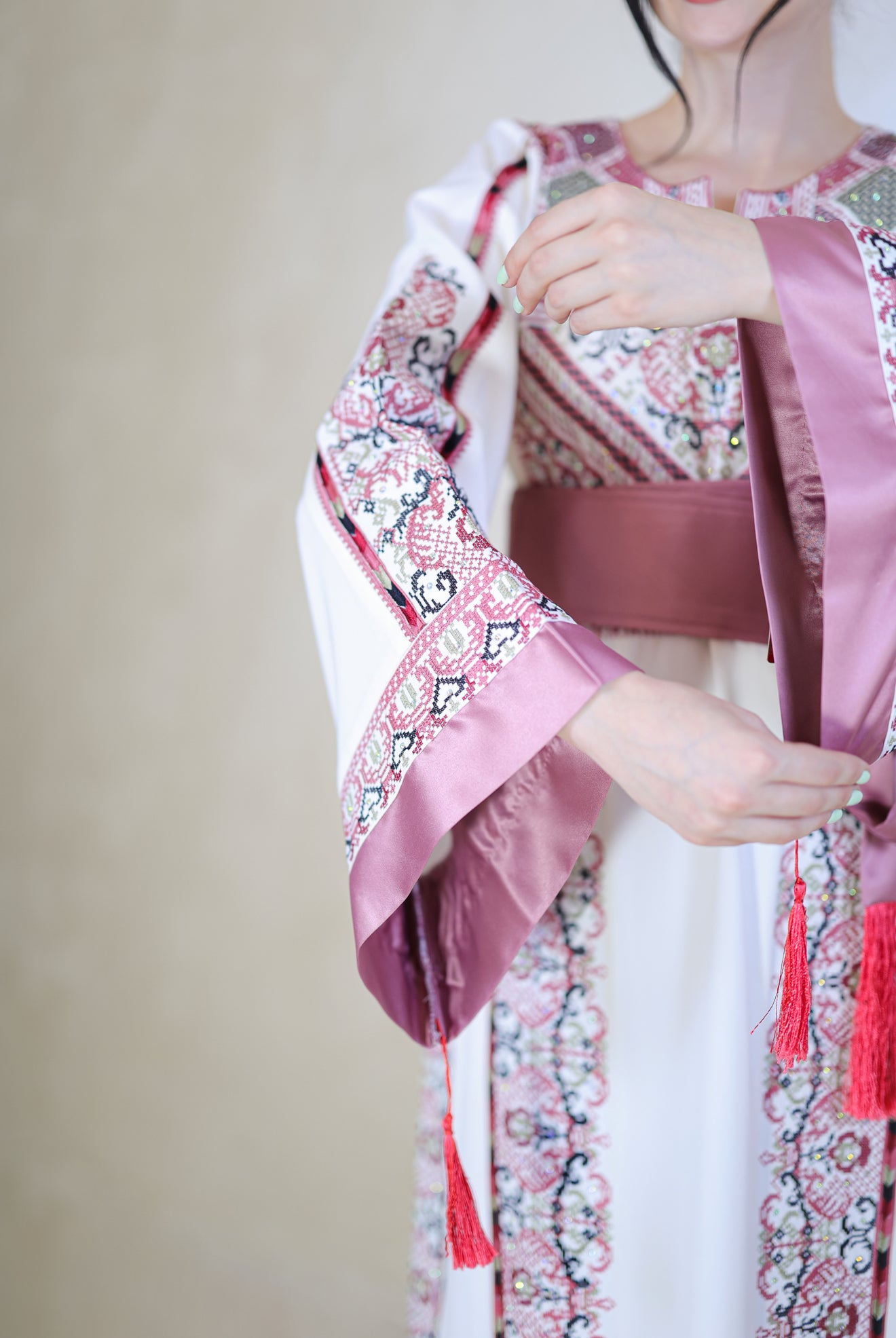 ثوب ليلة الحناء – Thobe Laylat Al Henna