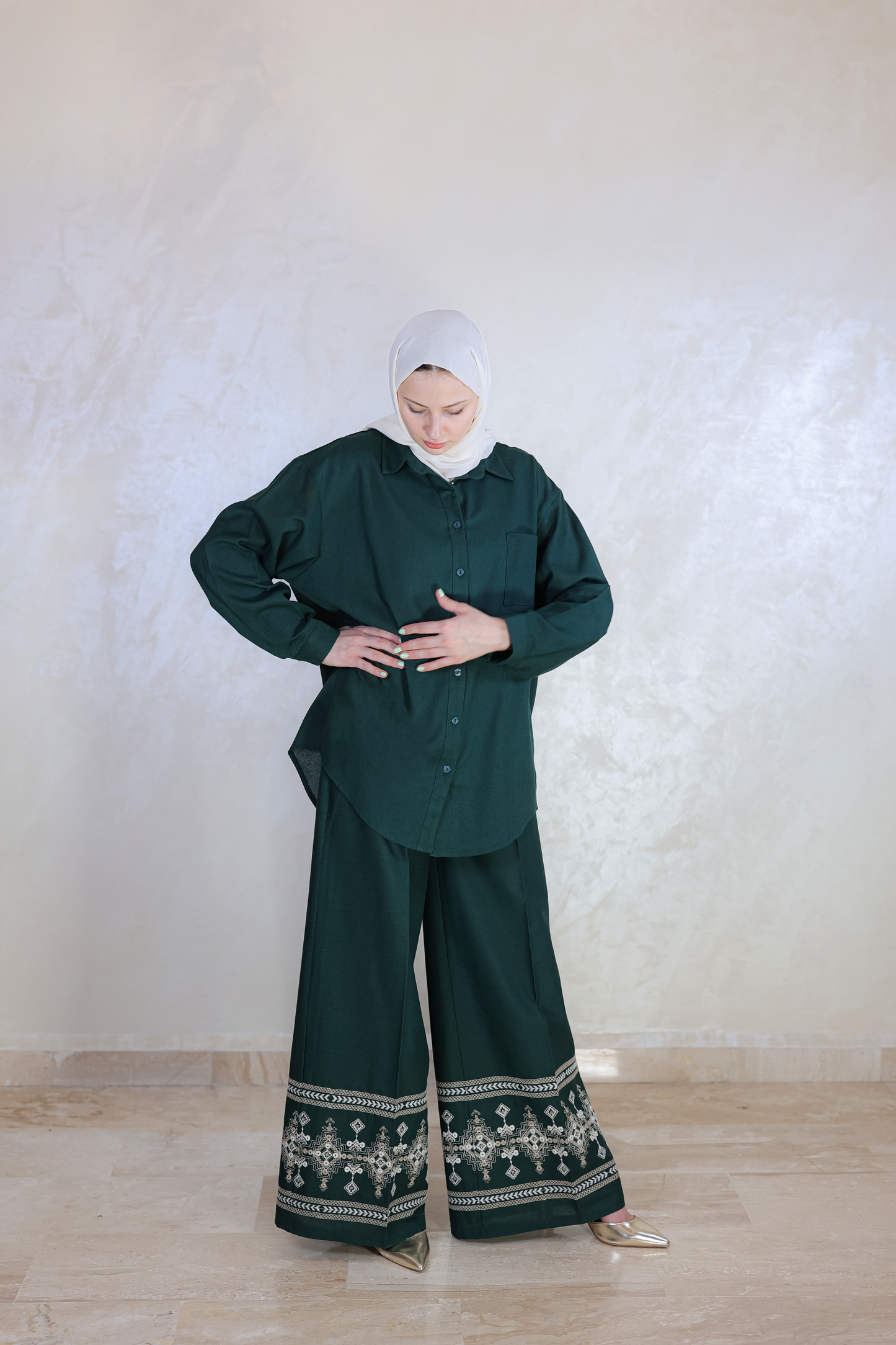 Two-Piece Embroidered Linen Outfit – Autumn