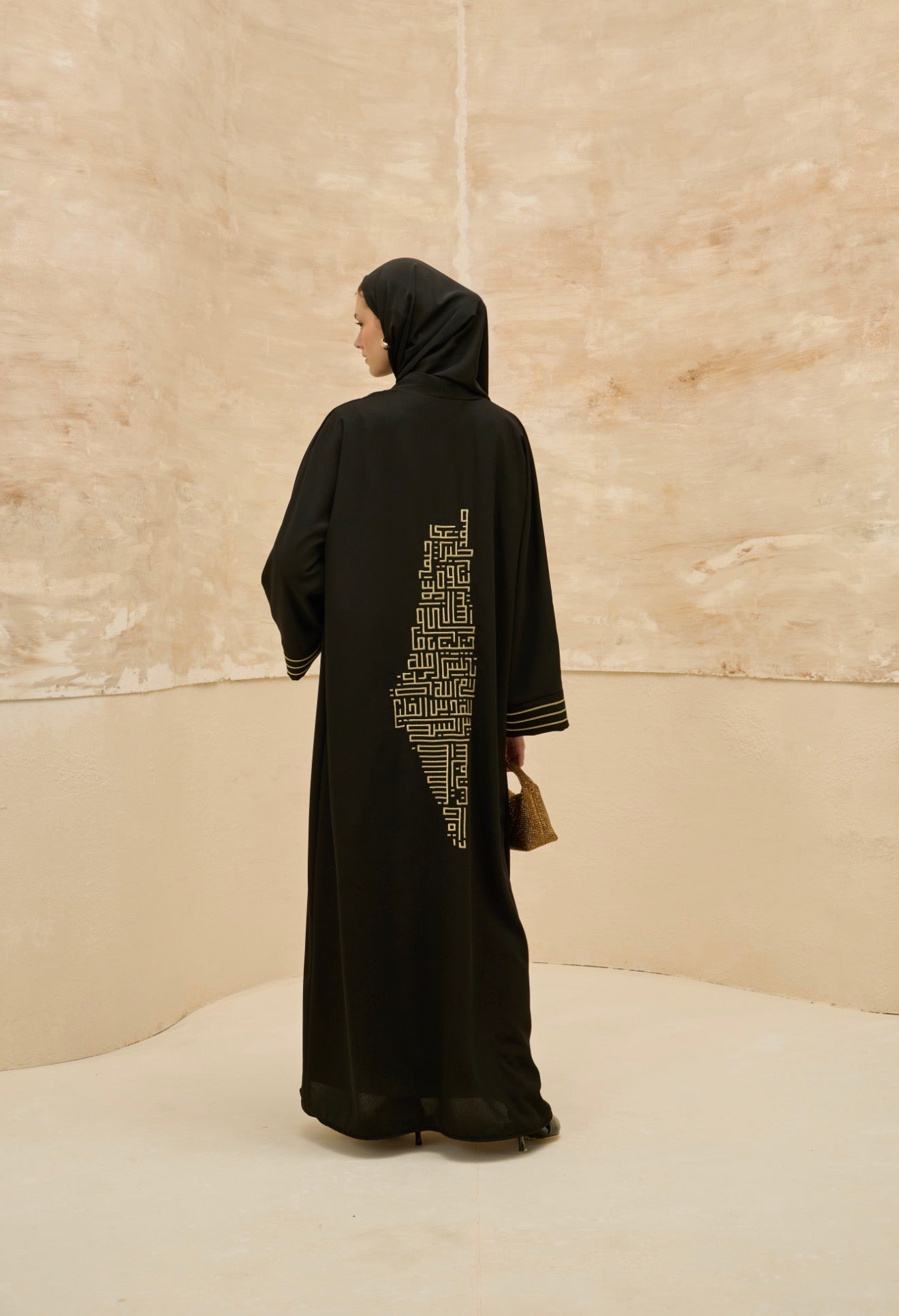 Abaya Carrying The Spirit of My Homeland's cities - عباية مدن بلادي