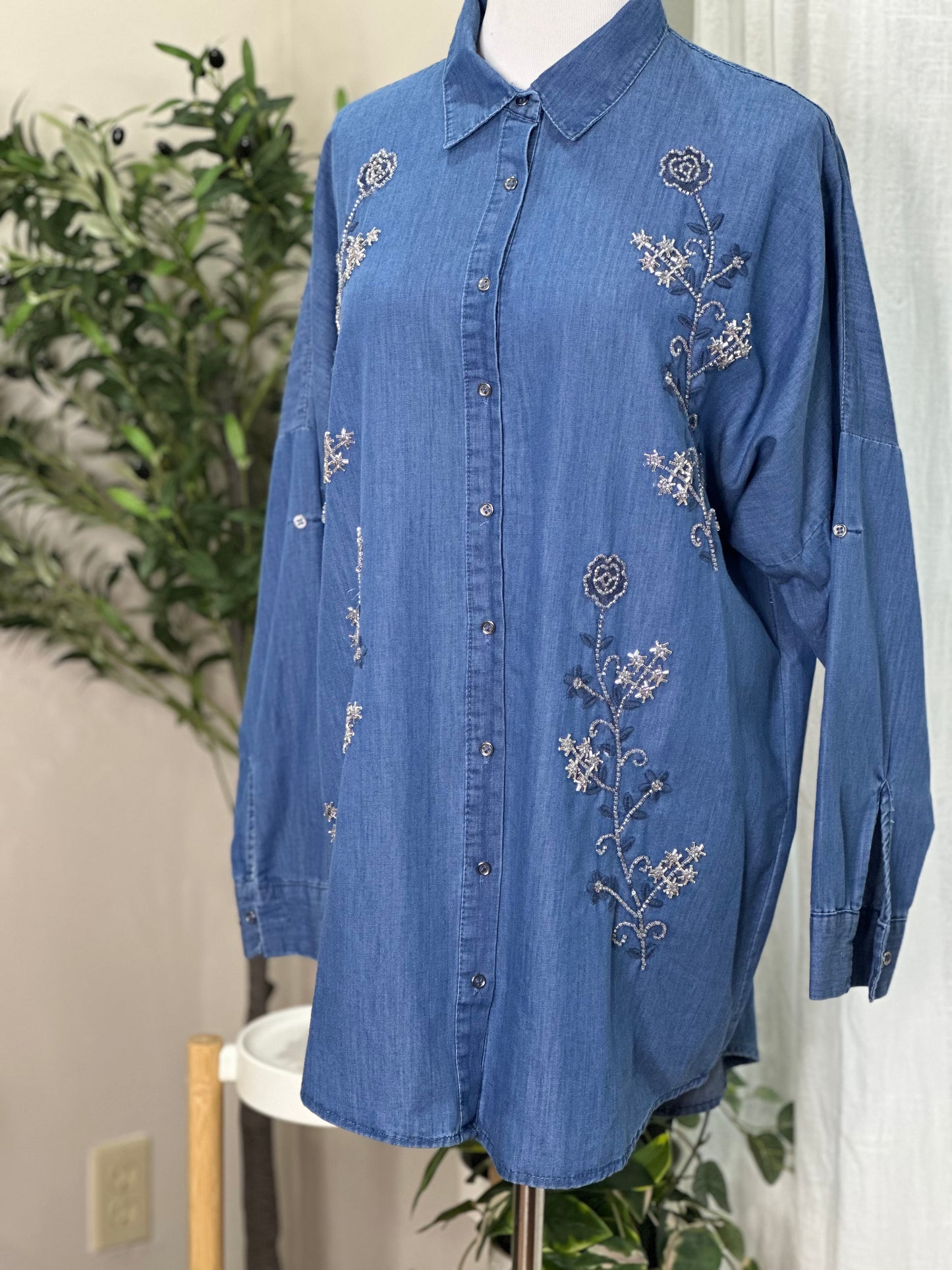 Flowers Shirt✨🩵 (2 Colours)