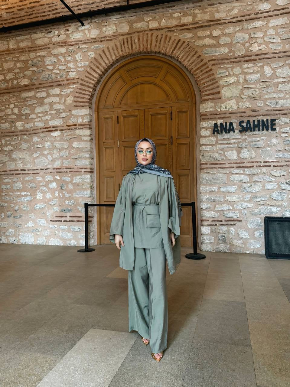 4-Piece Everyday Luxe – فخامة يومية بـ٤ قطع (طقم الشنتة)