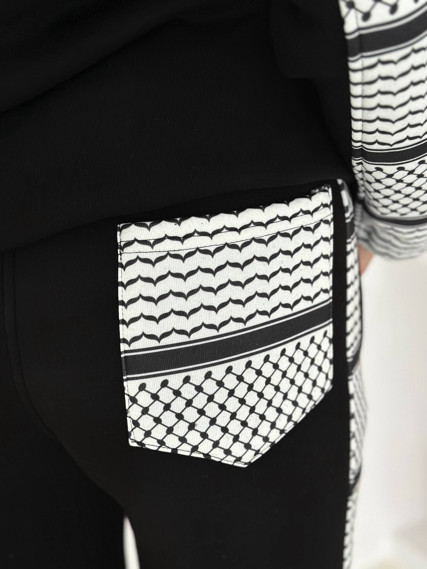 Watan Set - Winter - In Black