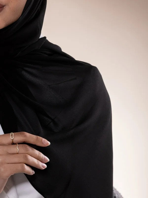 Black chiffon hijab