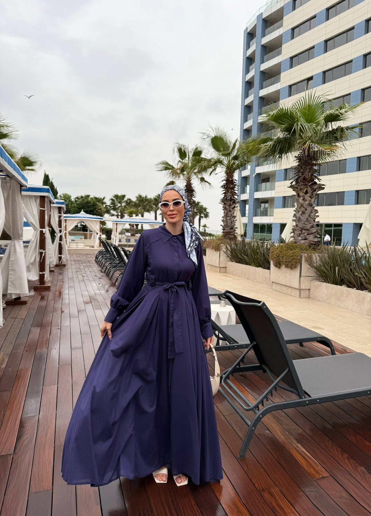 Elegant flared dress, fitted at the bust