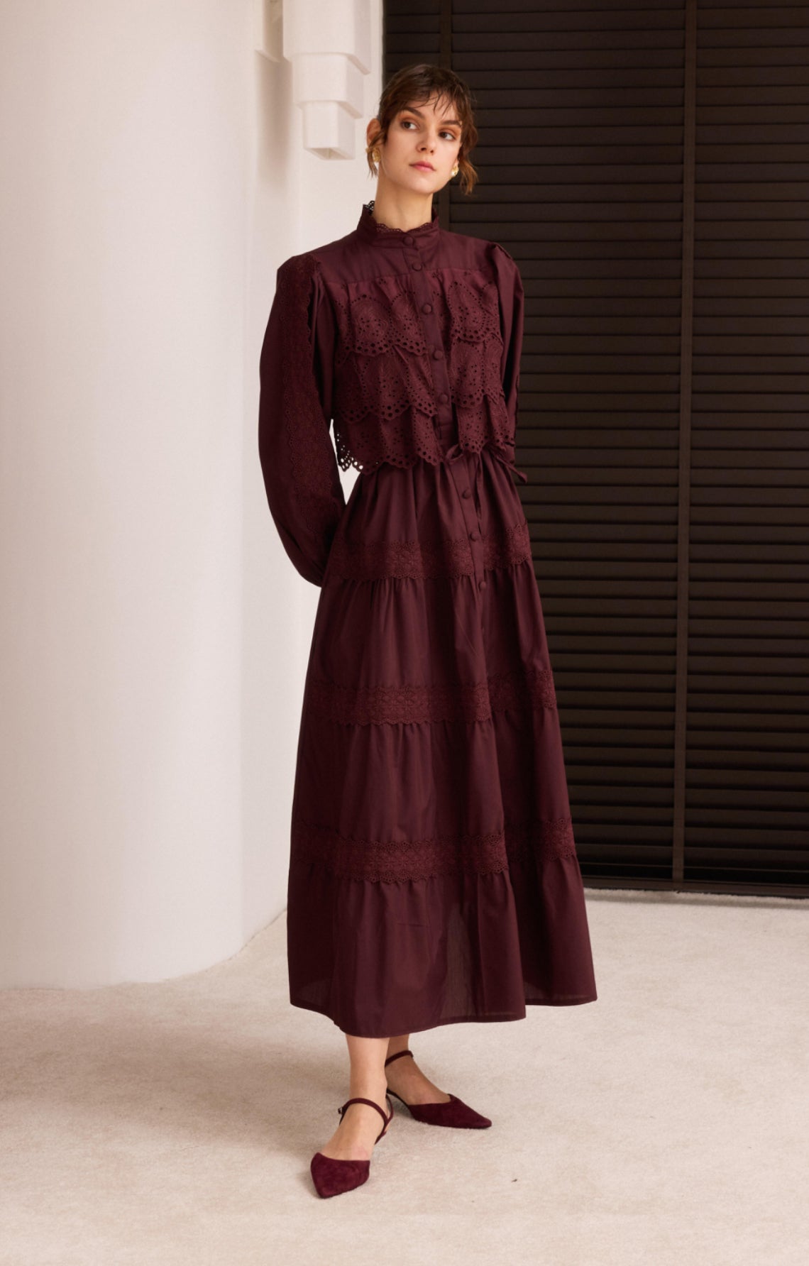 Classic Dentelle Dress 👗  فستان دانتيل كلاسيكي