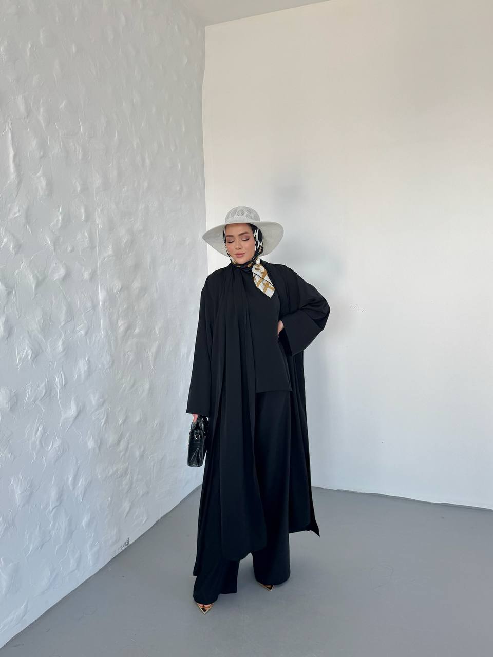 4-Piece Co-Ord Set | طقم كورد رسمي صيفي ٤ قطع بلوزة، بنطلون، عباية، وحزام