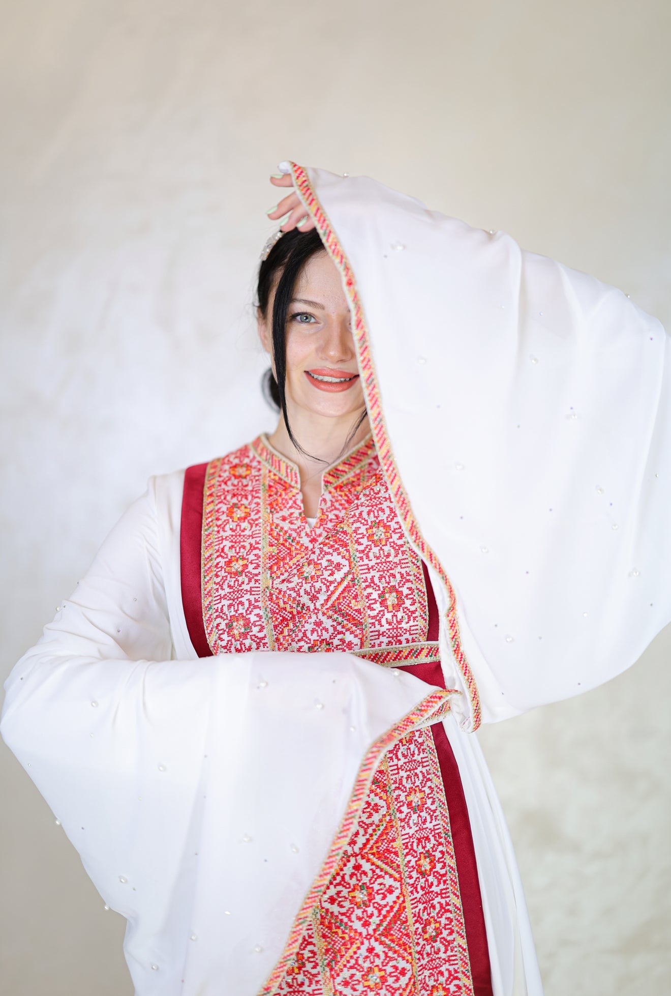 ثوب ليالي الفرح – Layali Al Farah