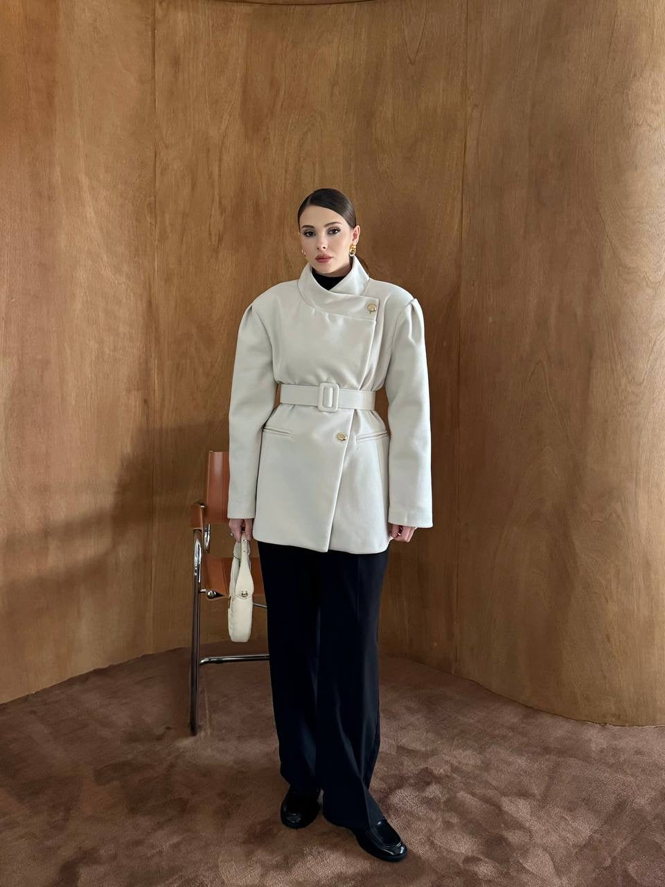 Elegant & Luxurious Winter Coat