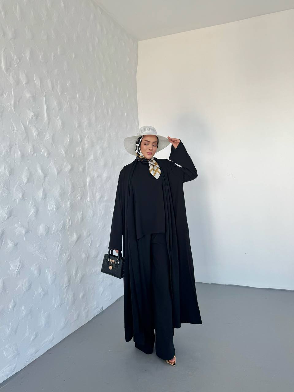 4-Piece Co-Ord Set | طقم كورد رسمي صيفي ٤ قطع بلوزة، بنطلون، عباية، وحزام