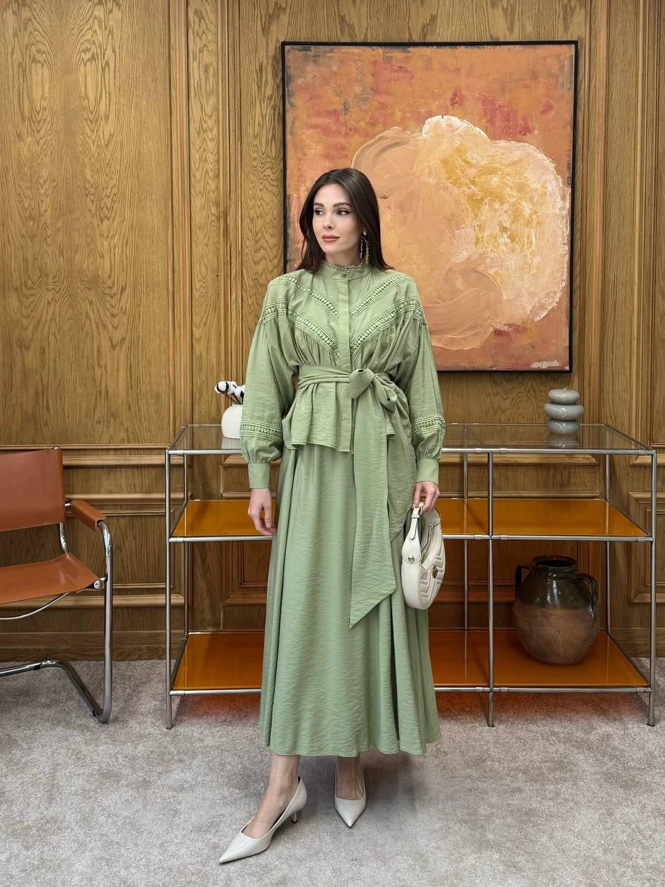 Elegant Skirt & Blouse Ensemble with Belt Accent (padded)✨