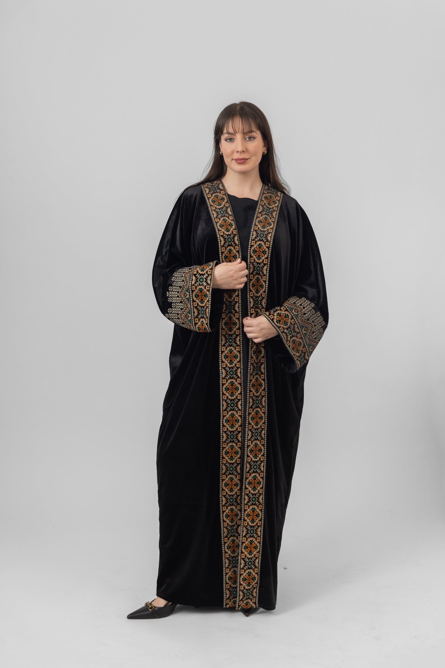 Golden Heritage Abaya l عباءة العراقة الذهبية