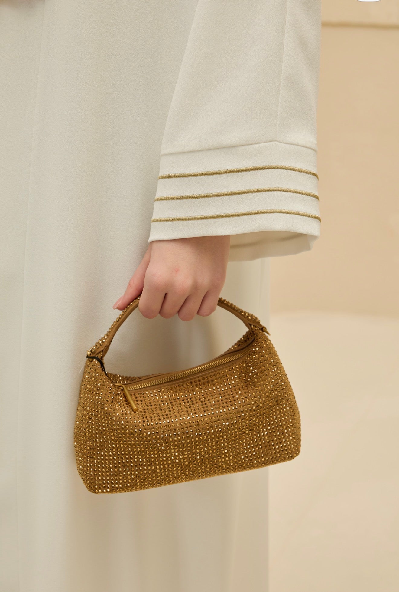 Abaya Carrying The Spirit of My Homeland's cities - عباية مدن بلادي