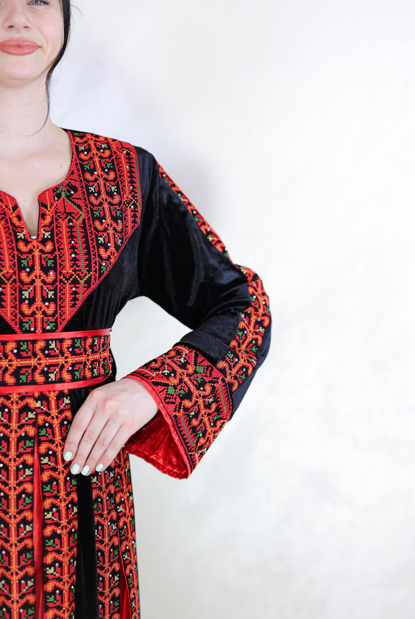 Thobe Threads of the Earth